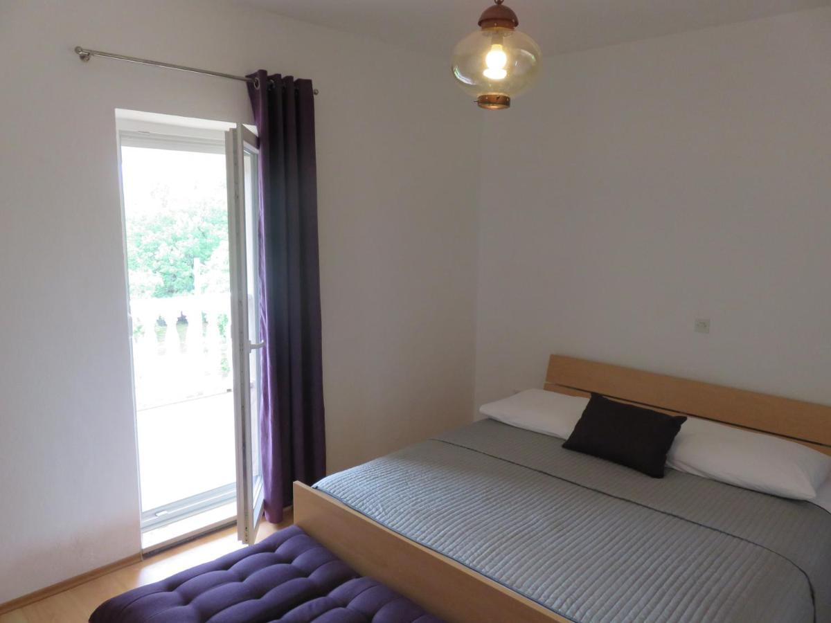 Apartmani Mm Starigrad Paklenica Exteriör bild