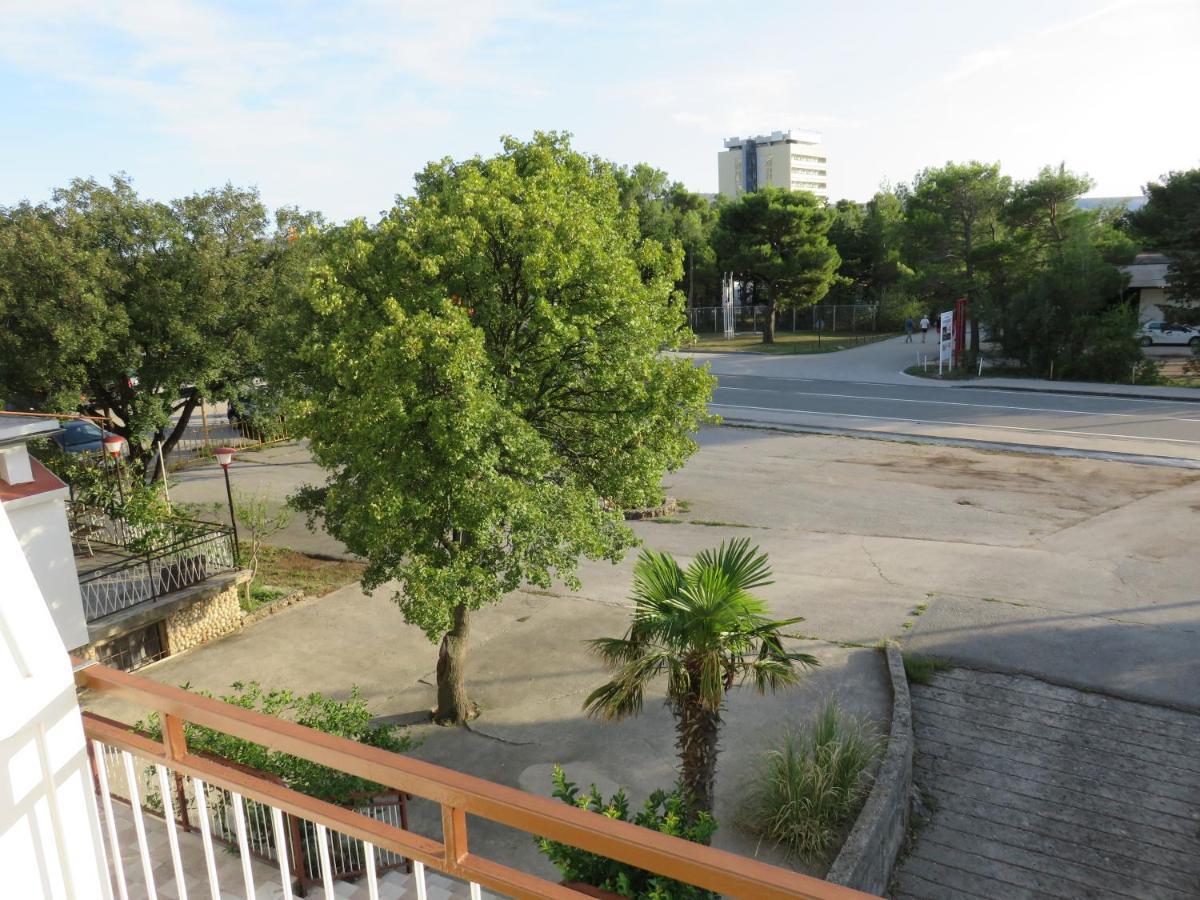 Apartmani Mm Starigrad Paklenica Exteriör bild