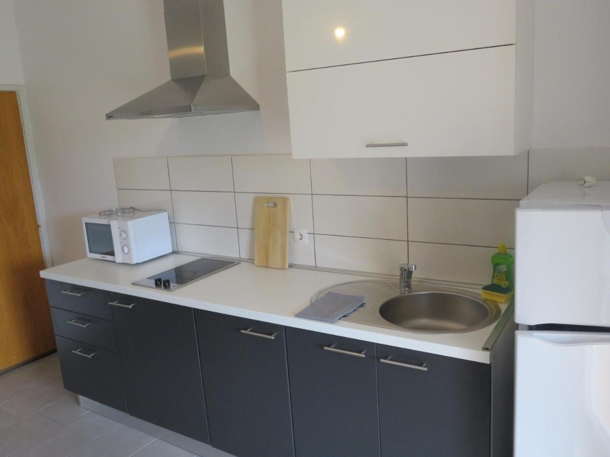 Apartmani Mm Starigrad Paklenica Exteriör bild