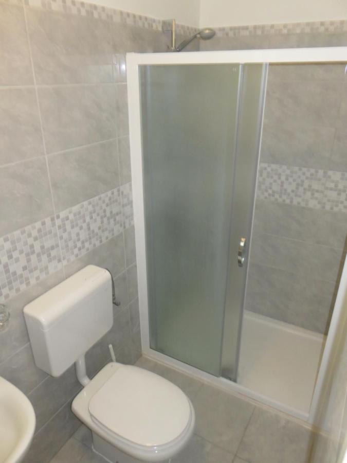 Apartmani Mm Starigrad Paklenica Exteriör bild